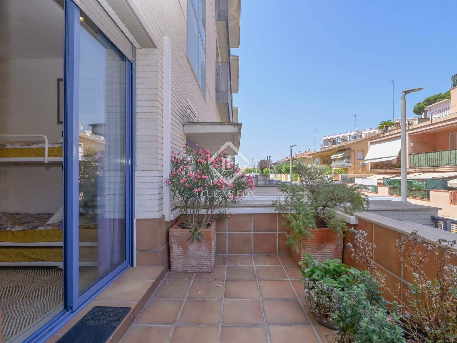 3 bedroom Apartment for sale in Platja d'Aro with pool garage - € 399,500 (Ref: 9087528)