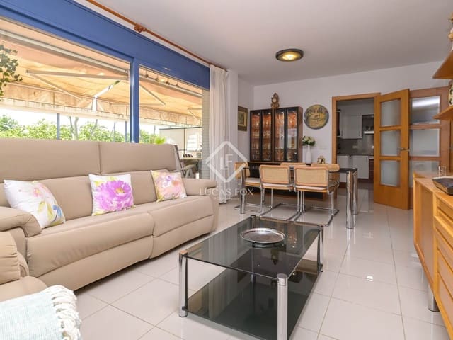 3 sypialnia Apartament na sprzedaż w Platja d'Aro, Castell-Platja d'Aro z basenem garażem - 399 500 € (Ref: 9087528)