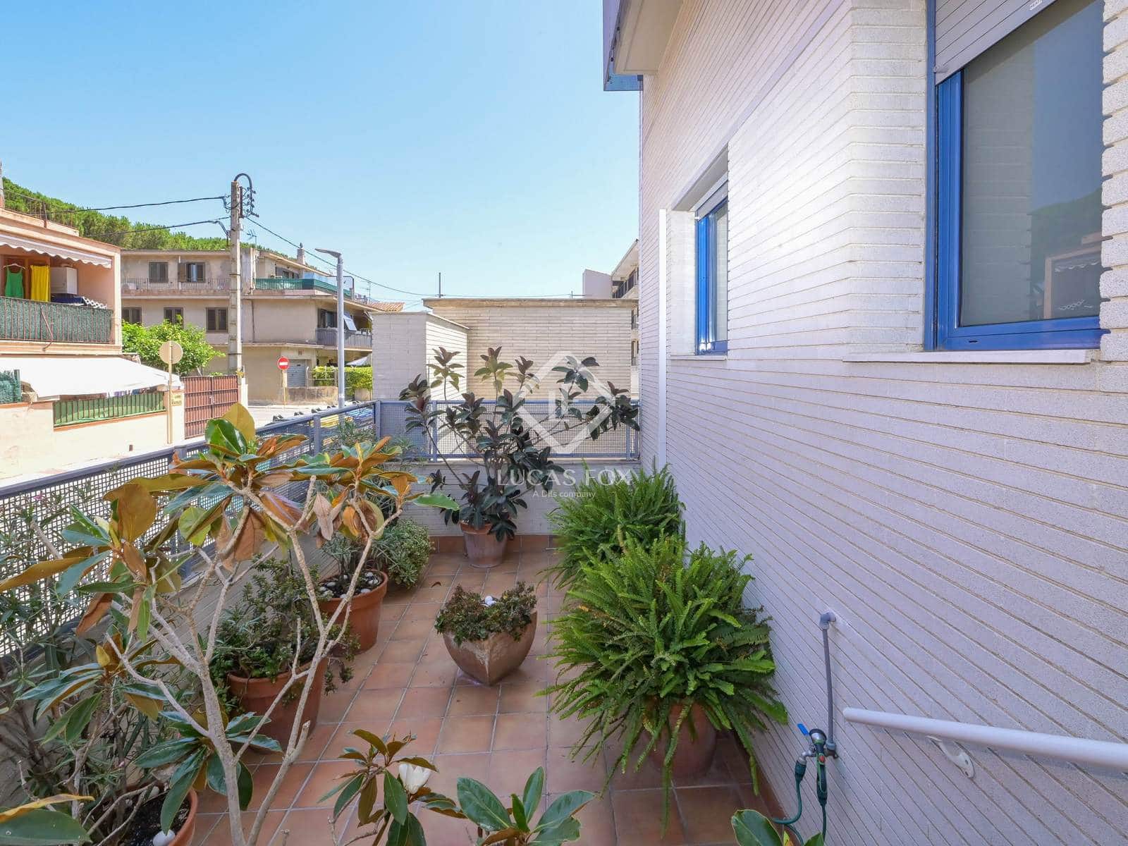 3 bedroom Apartment for sale in Platja d'Aro with pool garage - € 399,500 (Ref: 9087528)