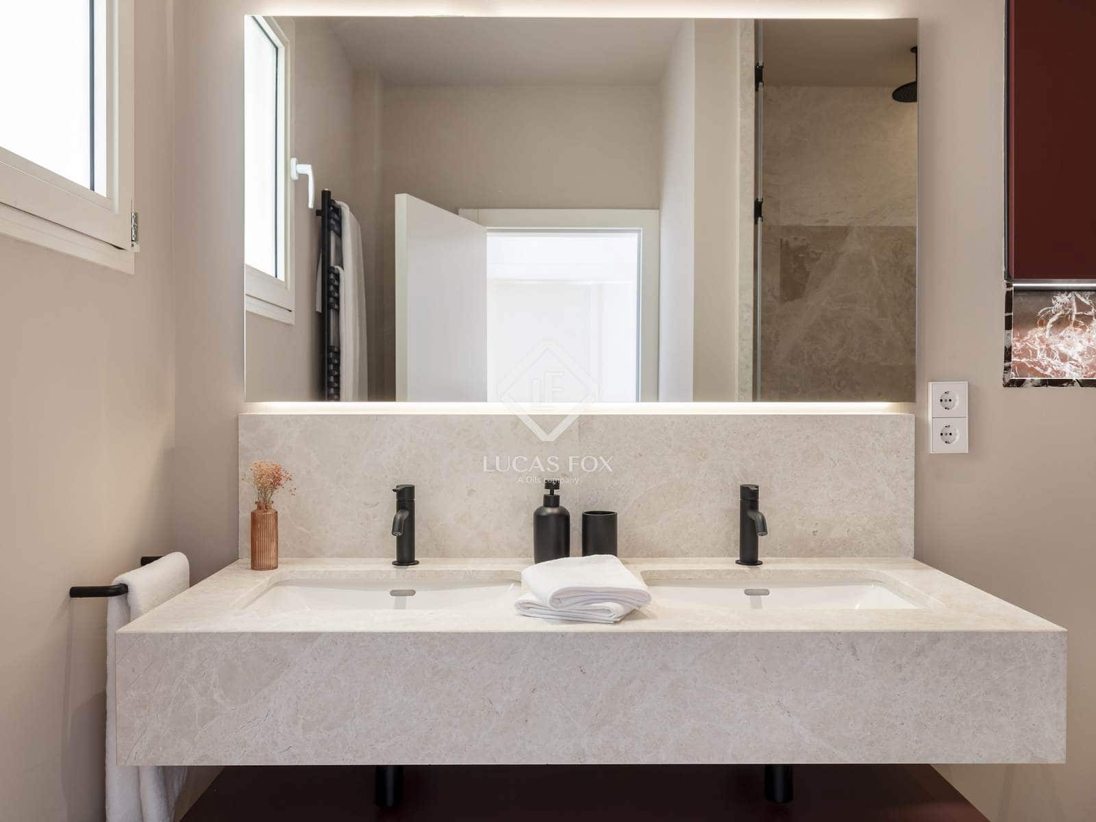 4 slaapkamer Appartement te huur in Barcelona stad met garage - € 9.000 (Ref: 9088432)