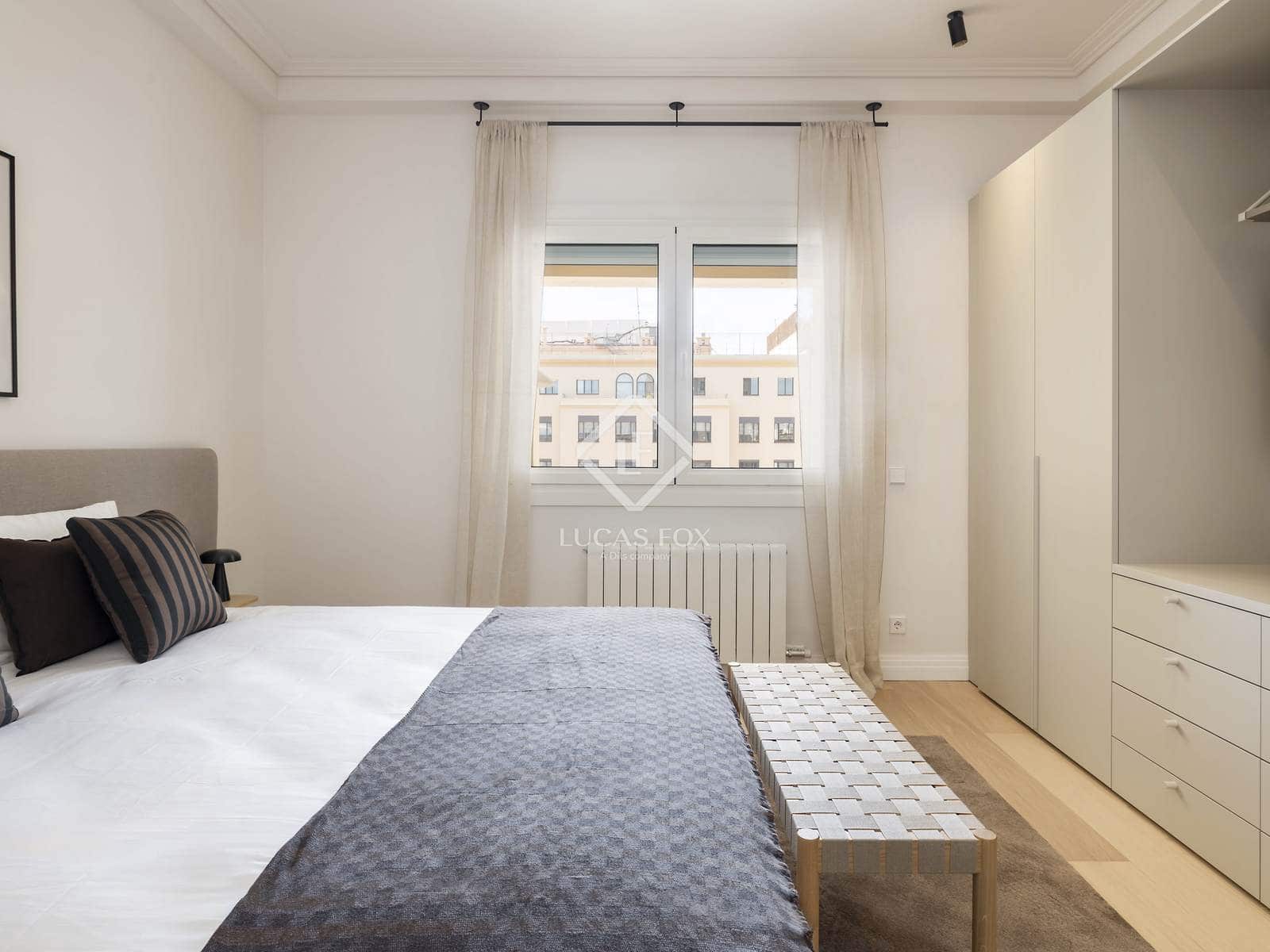 4 slaapkamer Appartement te huur in Barcelona stad met garage - € 9.000 (Ref: 9088432)