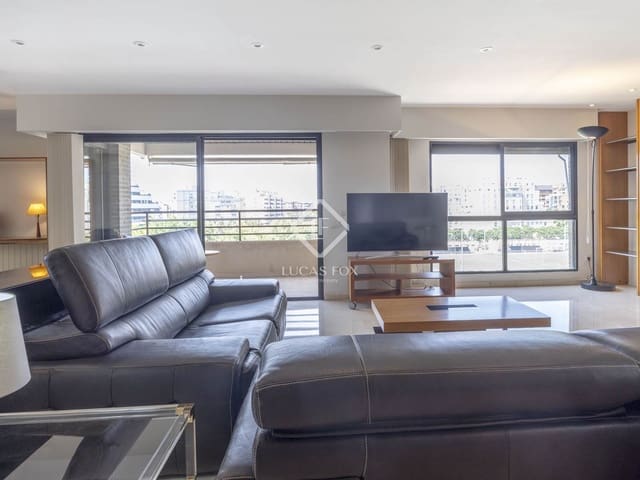 4 soveværelse Lejlighed til leje i Valencia by med swimmingpool garage - € 3.500 (Ref: 9088434)
