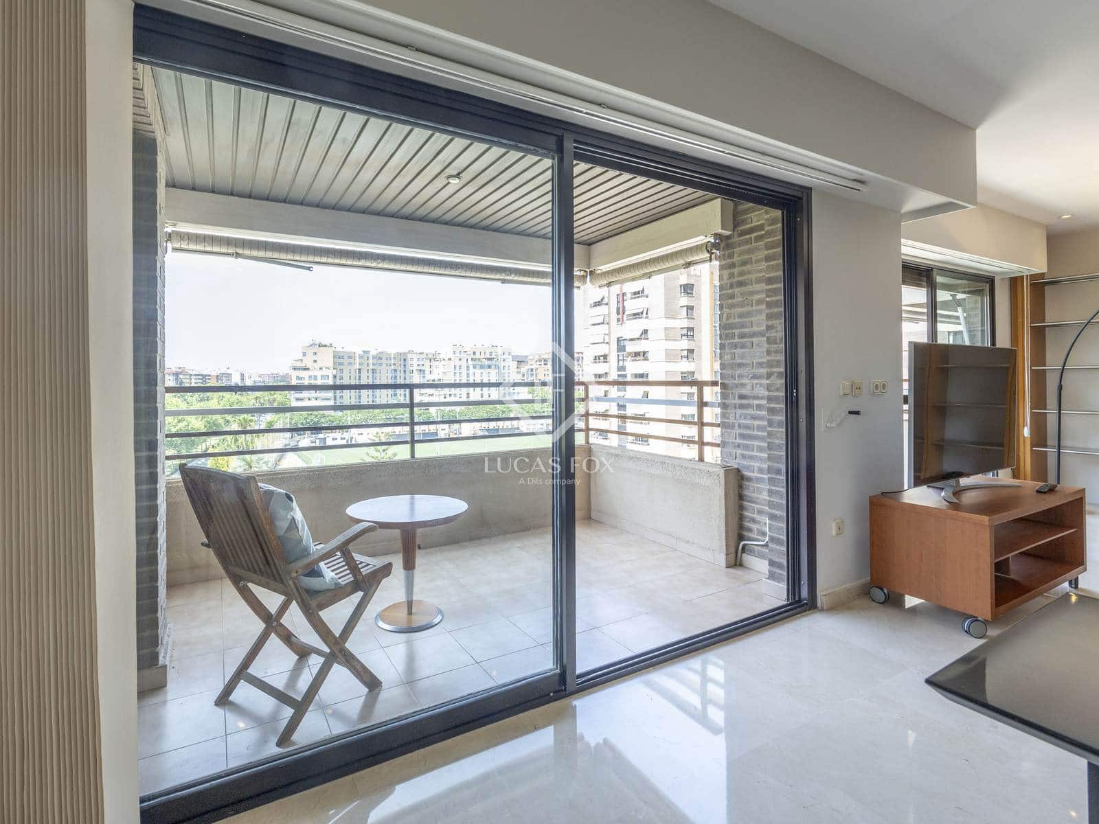 4 bedroom Apartment for rent in Valencia city with pool garage - € 3,500 (Ref: 9088434)