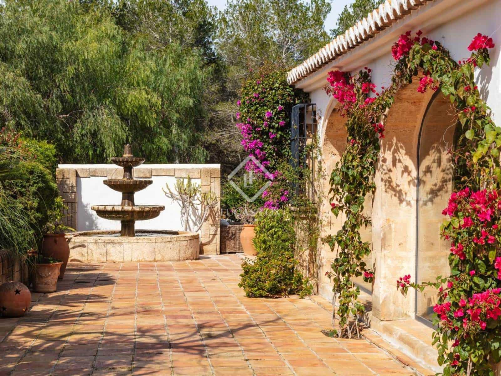 3 bedroom Villa for sale in Javea / Xabia with pool garage - € 3,395,000 (Ref: 9094420)