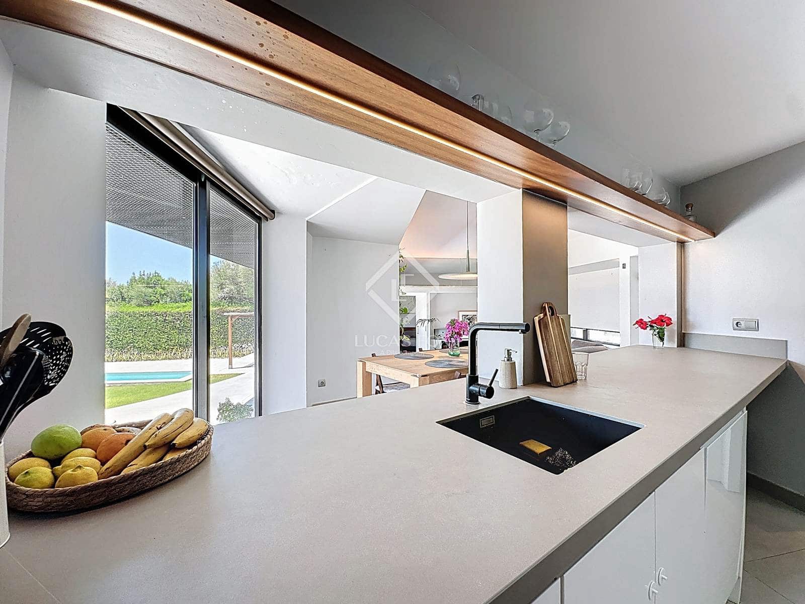 3 soveværelse Villa til salg i San Luis / Sant Lluis med swimmingpool garage - € 1.500.000 (Ref: 9094421)