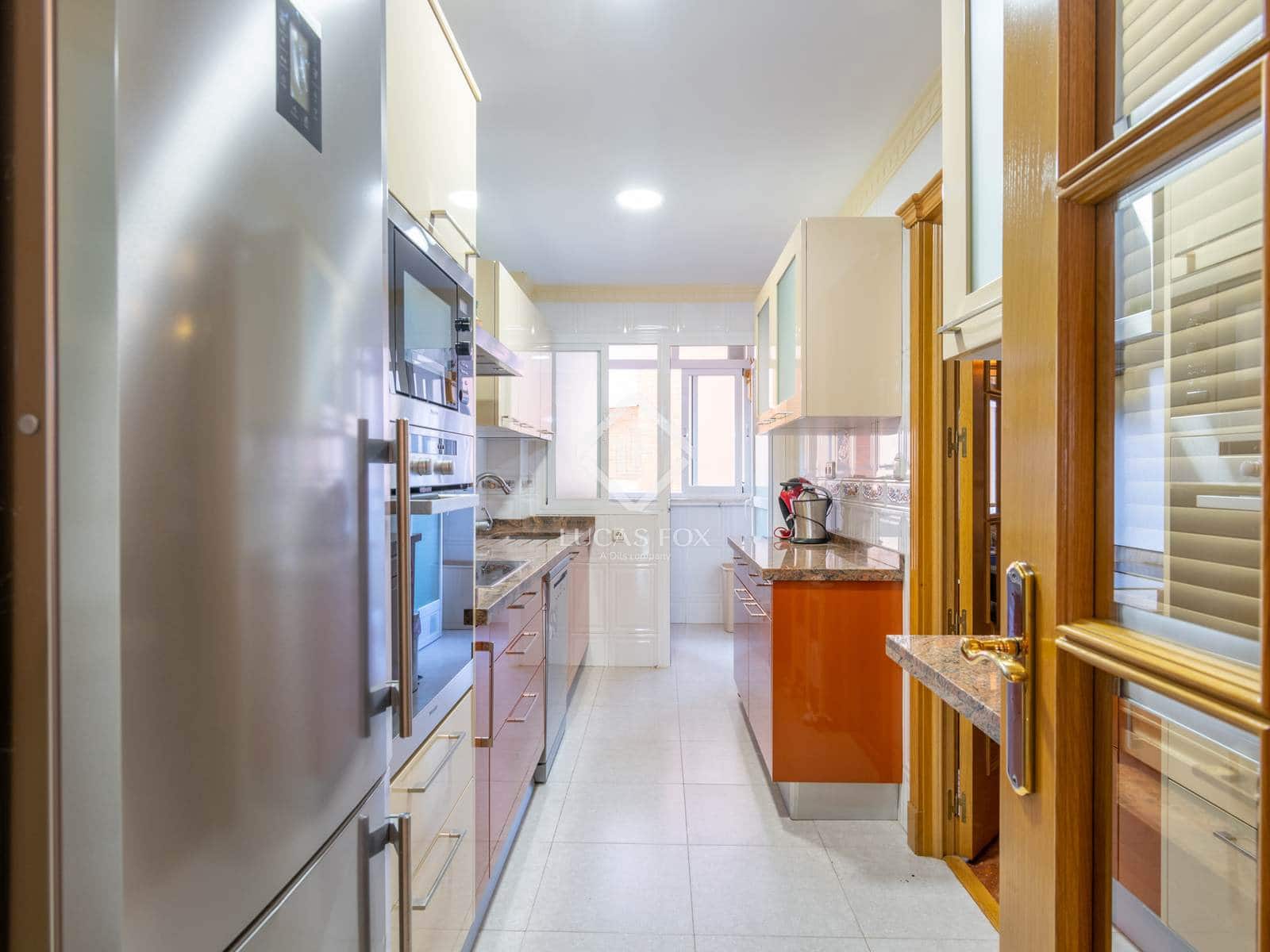 4 sypialnia Apartament na sprzedaż w Miasto Malaga z garażem - 965 000 € (Ref: 9094716)