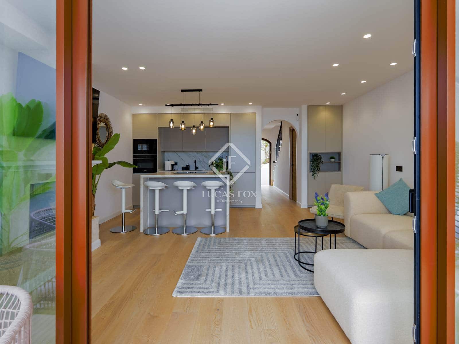 3 bedroom Villa for sale in Benahavis with pool garage - € 649,000 (Ref: 9097055)