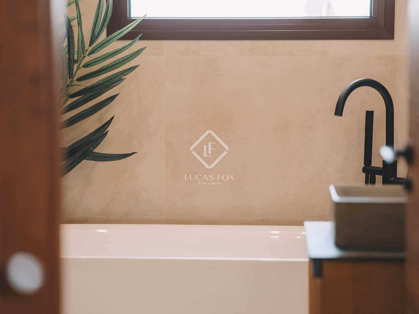 3 bedroom Villa for sale in Benahavis with pool garage - € 649,000 (Ref: 9097055)