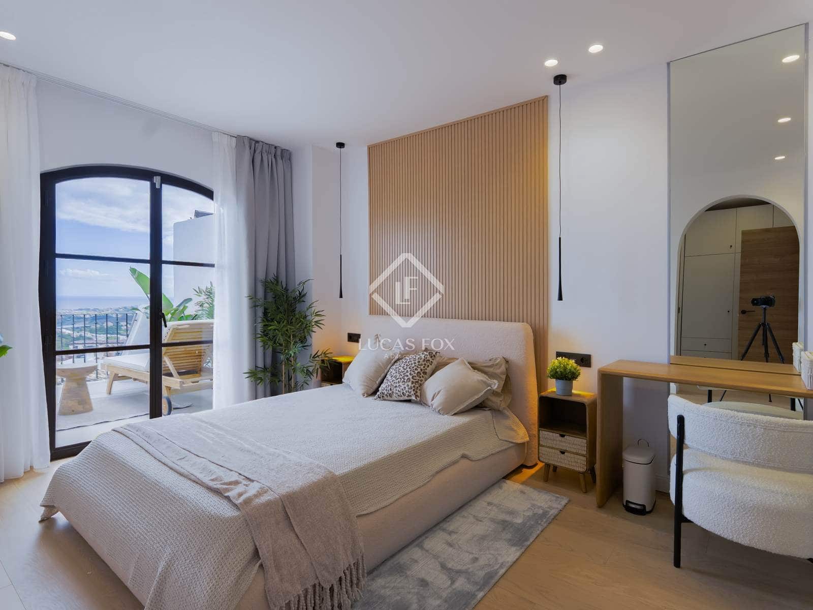 3 bedroom Villa for sale in Benahavis with pool garage - € 649,000 (Ref: 9097055)