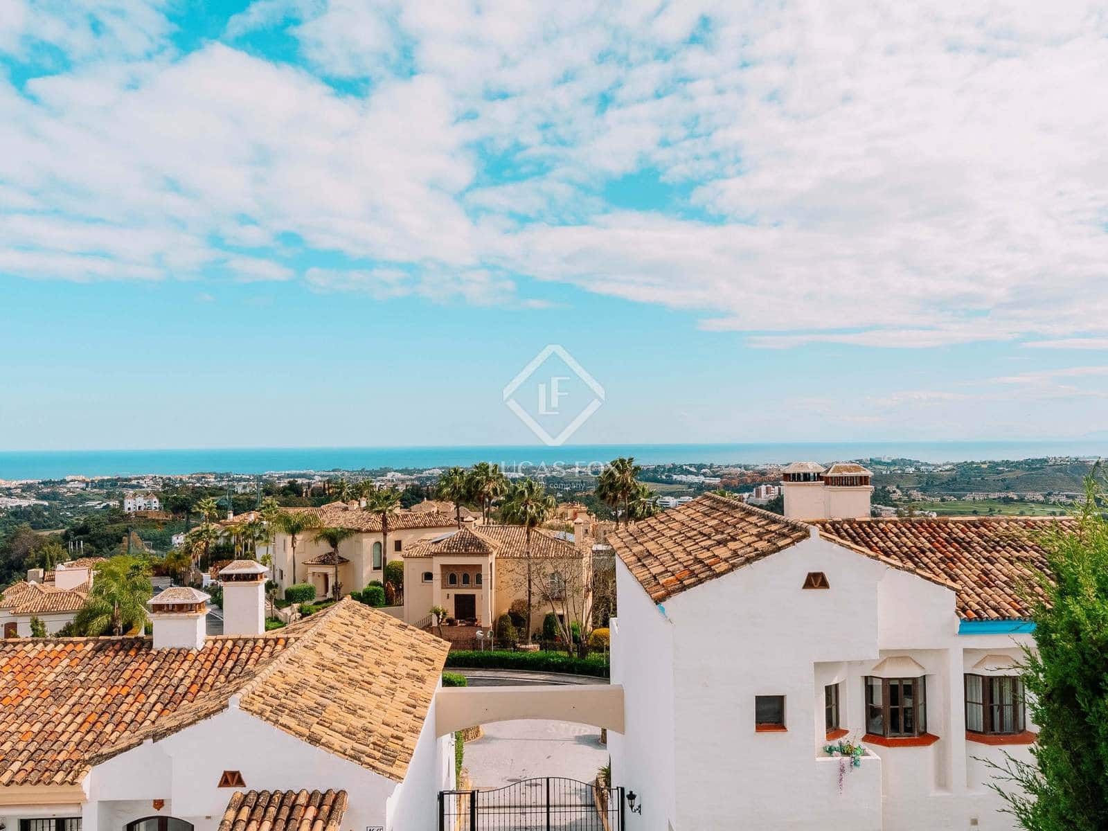 3 bedroom Villa for sale in Benahavis with pool garage - € 649,000 (Ref: 9097055)