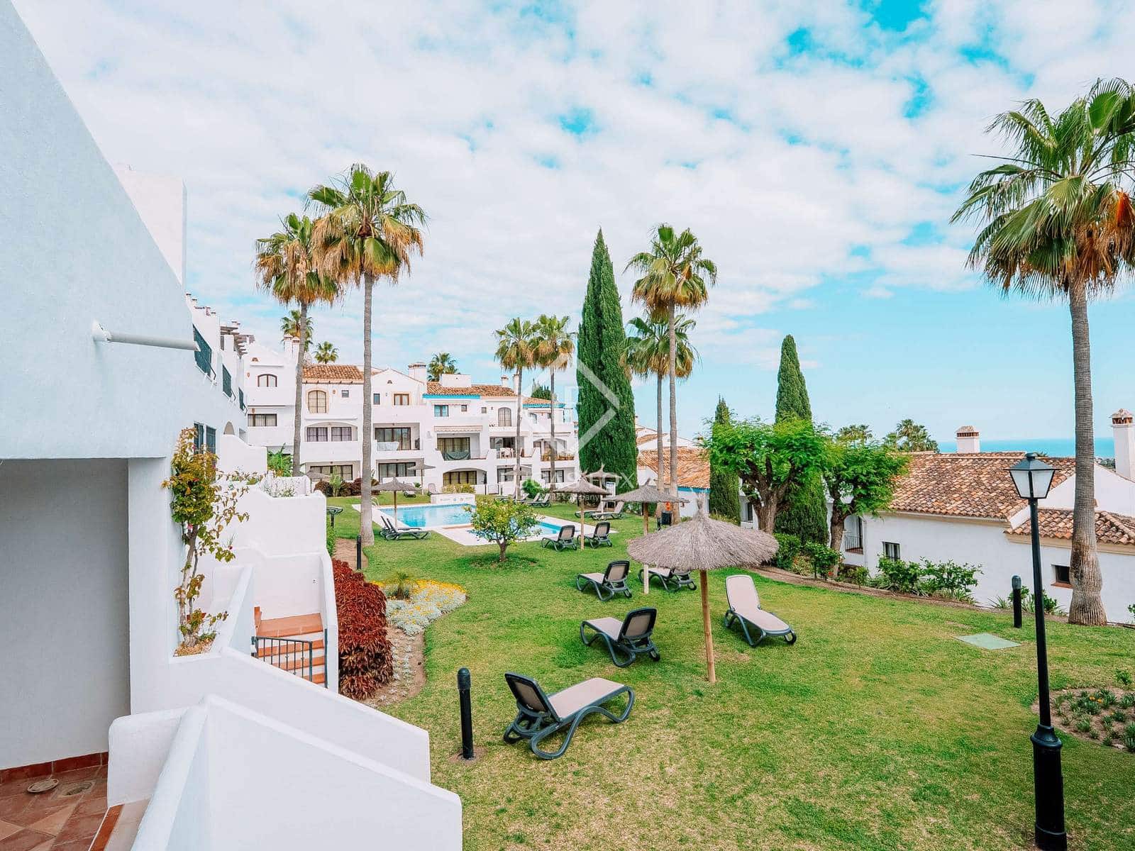 3 bedroom Villa for sale in Benahavis with pool garage - € 649,000 (Ref: 9097055)