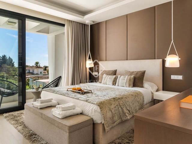 4 slaapkamer Villa te koop in Estepona met zwembad garage - € 3.395.000 (Ref: 9097056)