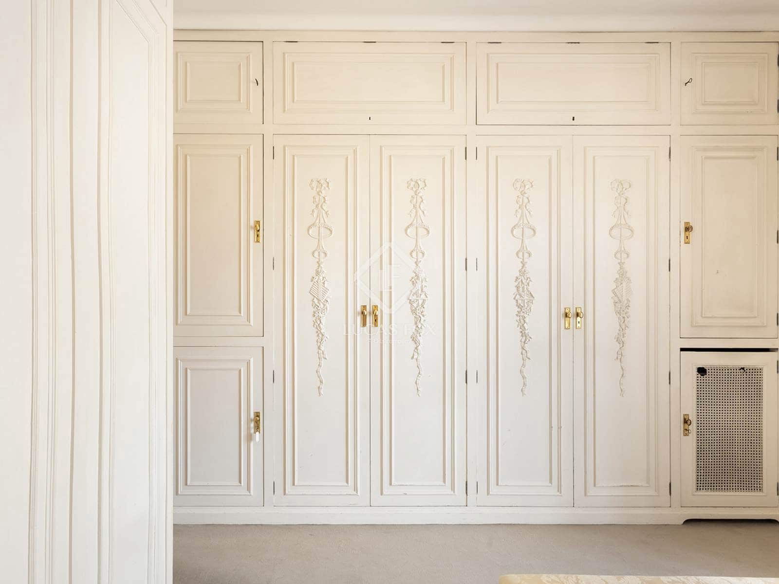 5 slaapkamer Appartement te koop in Barcelona stad met garage - € 2.075.000 (Ref: 9097356)