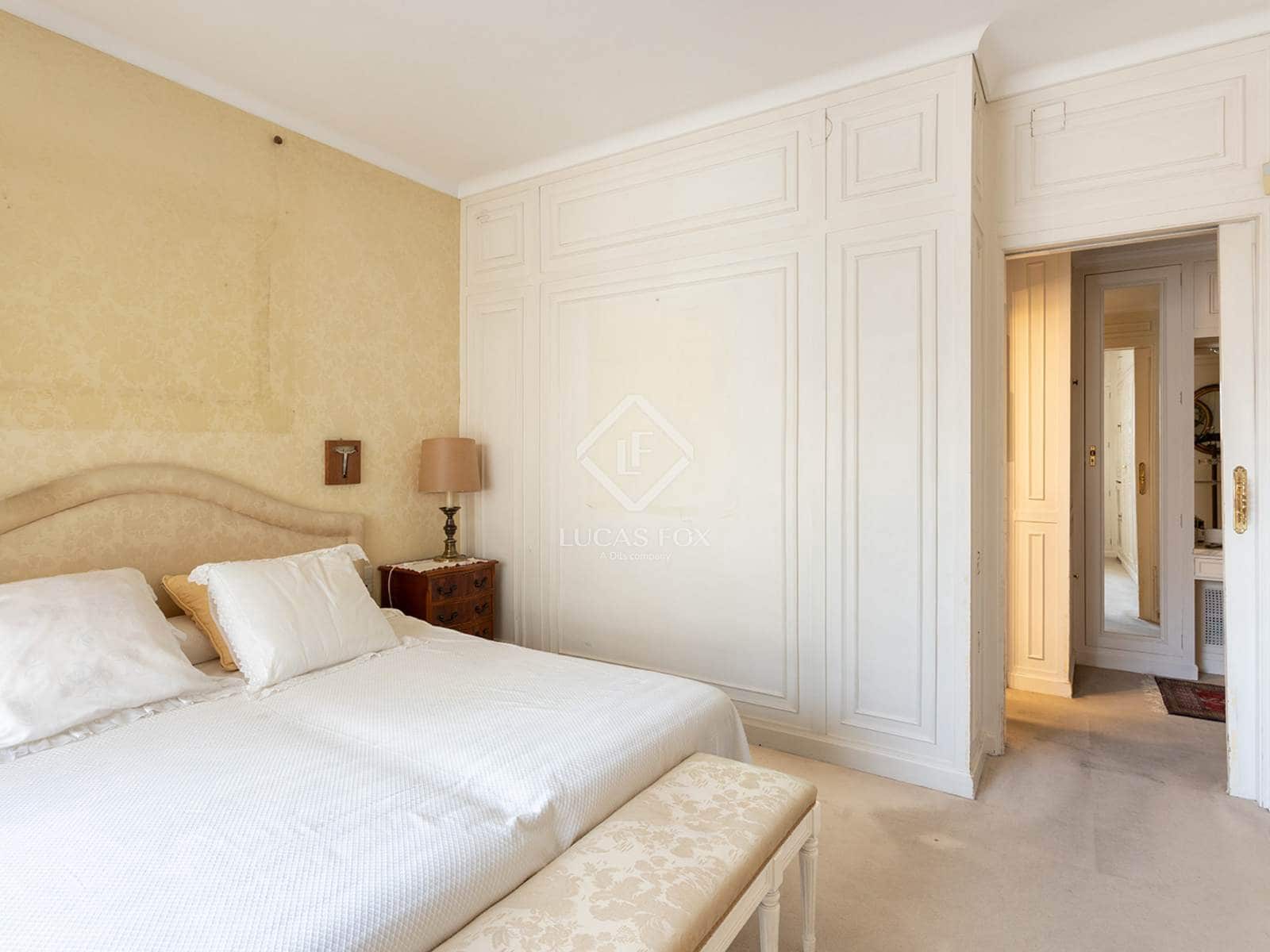 5 slaapkamer Appartement te koop in Barcelona stad met garage - € 2.075.000 (Ref: 9097356)