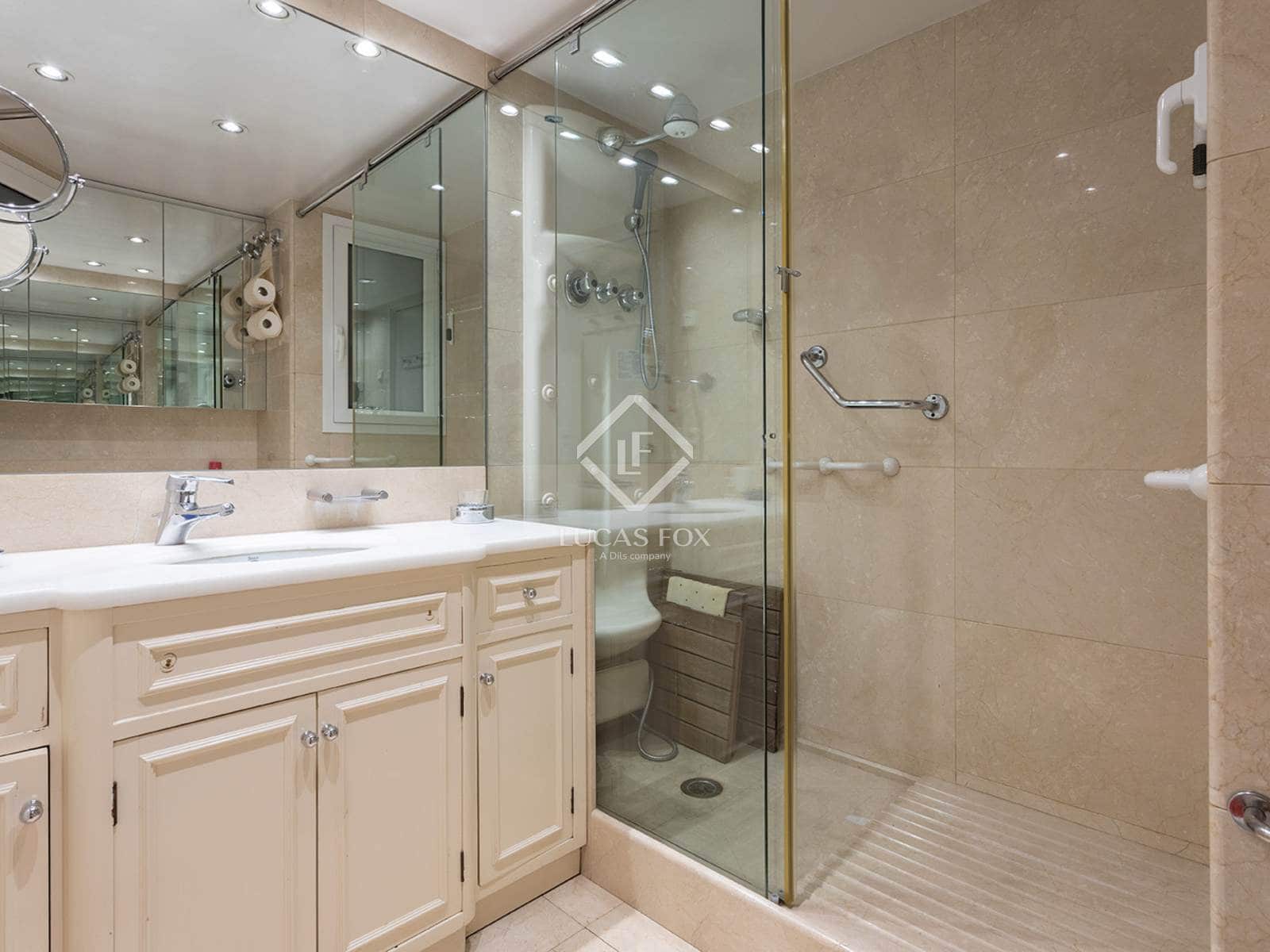 5 slaapkamer Appartement te koop in Barcelona stad met garage - € 2.075.000 (Ref: 9097356)