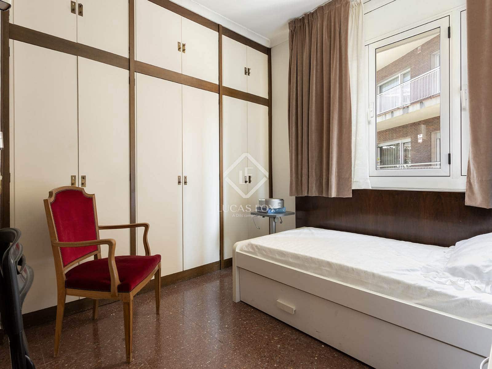 5 slaapkamer Appartement te koop in Barcelona stad met garage - € 2.075.000 (Ref: 9097356)