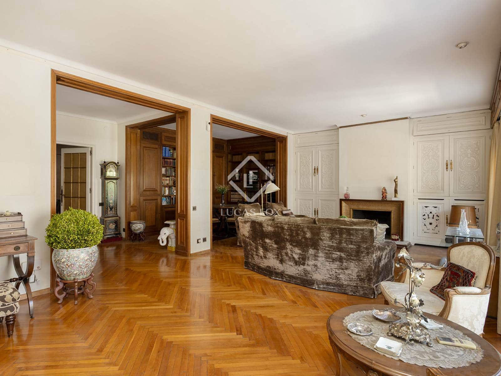 5 slaapkamer Appartement te koop in Barcelona stad met garage - € 2.075.000 (Ref: 9097356)