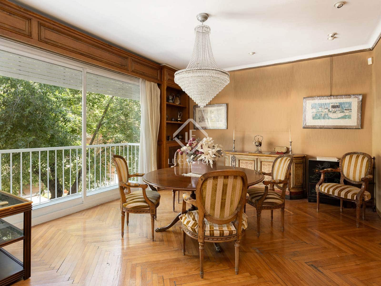 5 slaapkamer Appartement te koop in Barcelona stad met garage - € 2.075.000 (Ref: 9097356)