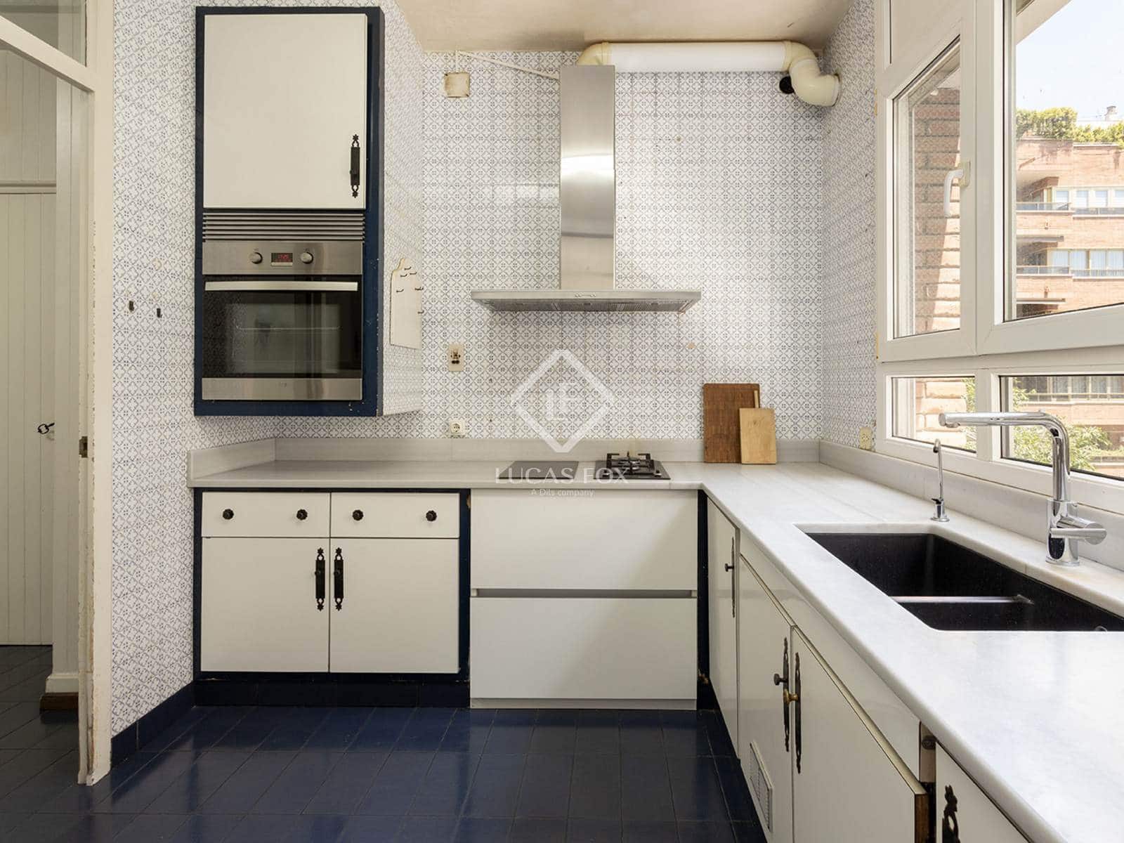 5 slaapkamer Appartement te koop in Barcelona stad met garage - € 2.075.000 (Ref: 9097356)