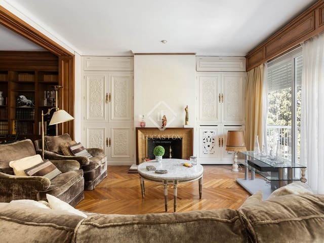 5 slaapkamer Appartement te koop in Barcelona stad met garage - € 2.075.000 (Ref: 9097356)