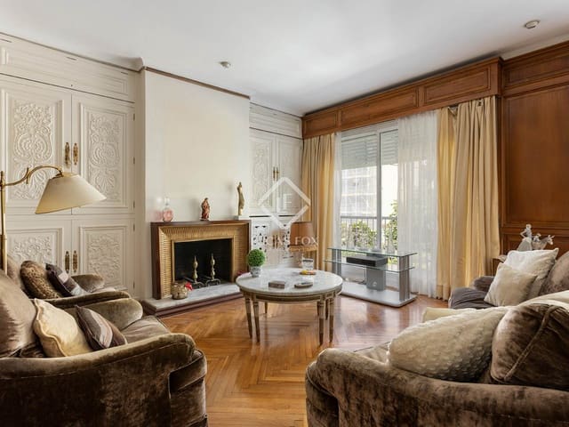 5 slaapkamer Appartement te koop in Barcelona stad met garage - € 2.075.000 (Ref: 9097356)