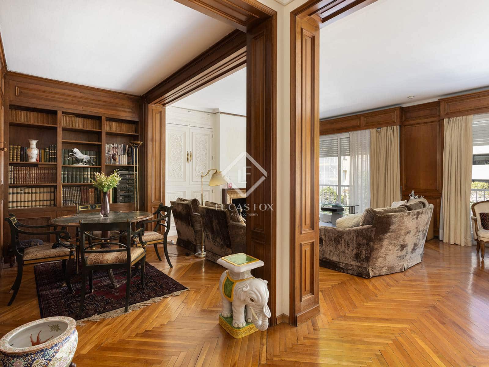 5 slaapkamer Appartement te koop in Barcelona stad met garage - € 2.075.000 (Ref: 9097356)