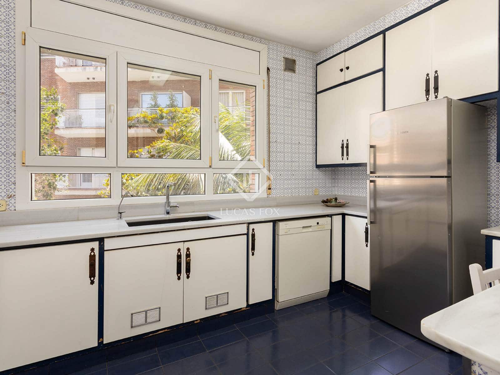 5 slaapkamer Appartement te koop in Barcelona stad met garage - € 2.075.000 (Ref: 9097356)