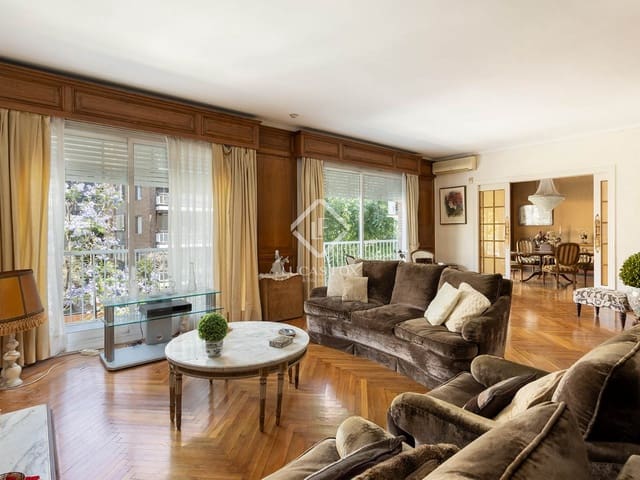 5 slaapkamer Appartement te koop in Barcelona stad met garage - € 2.075.000 (Ref: 9097356)