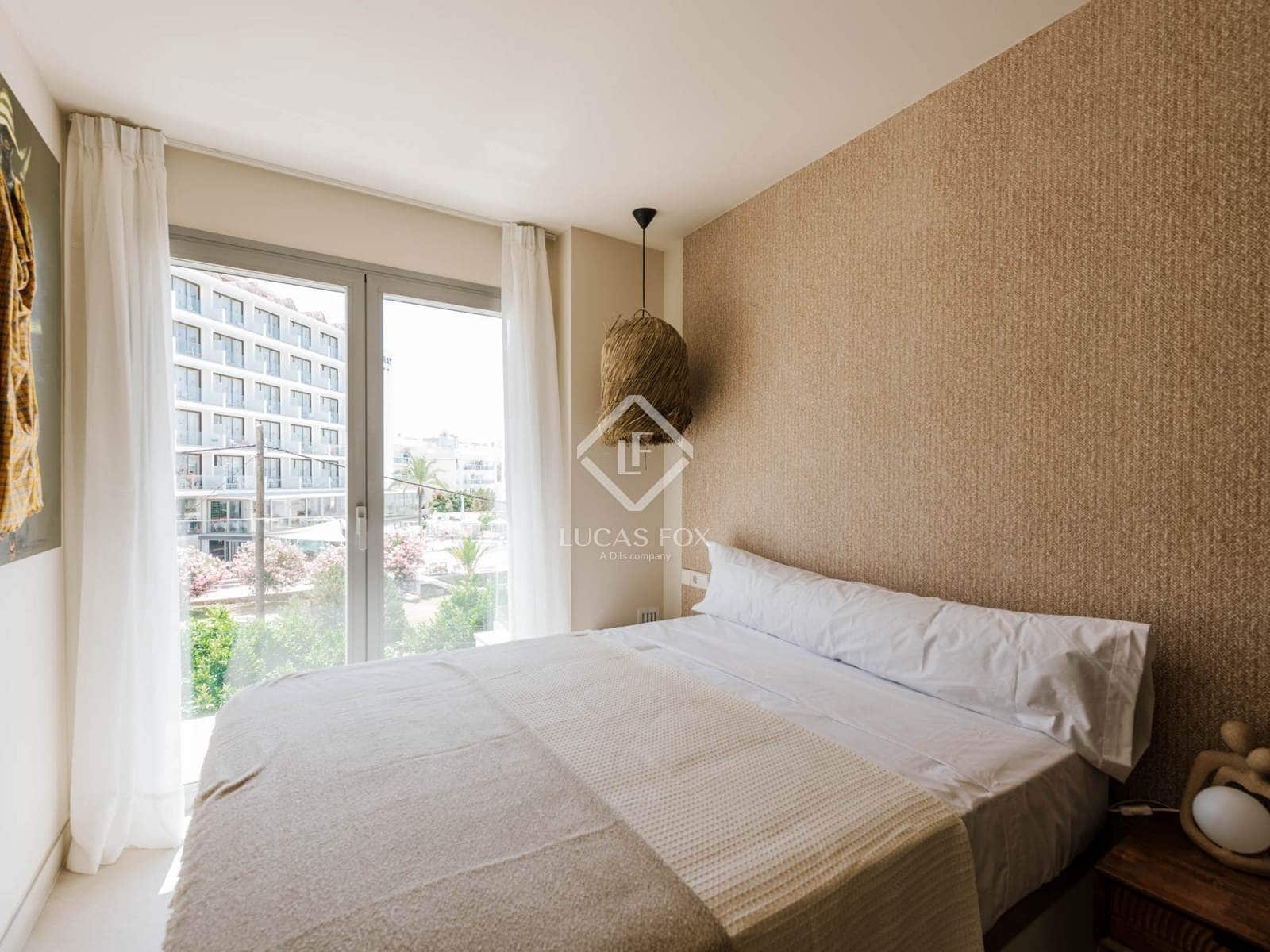 2 soverom Leilighet til salgs i Sant Antoni de Portmany med garasje - € 585 000 (Ref: 9097359)