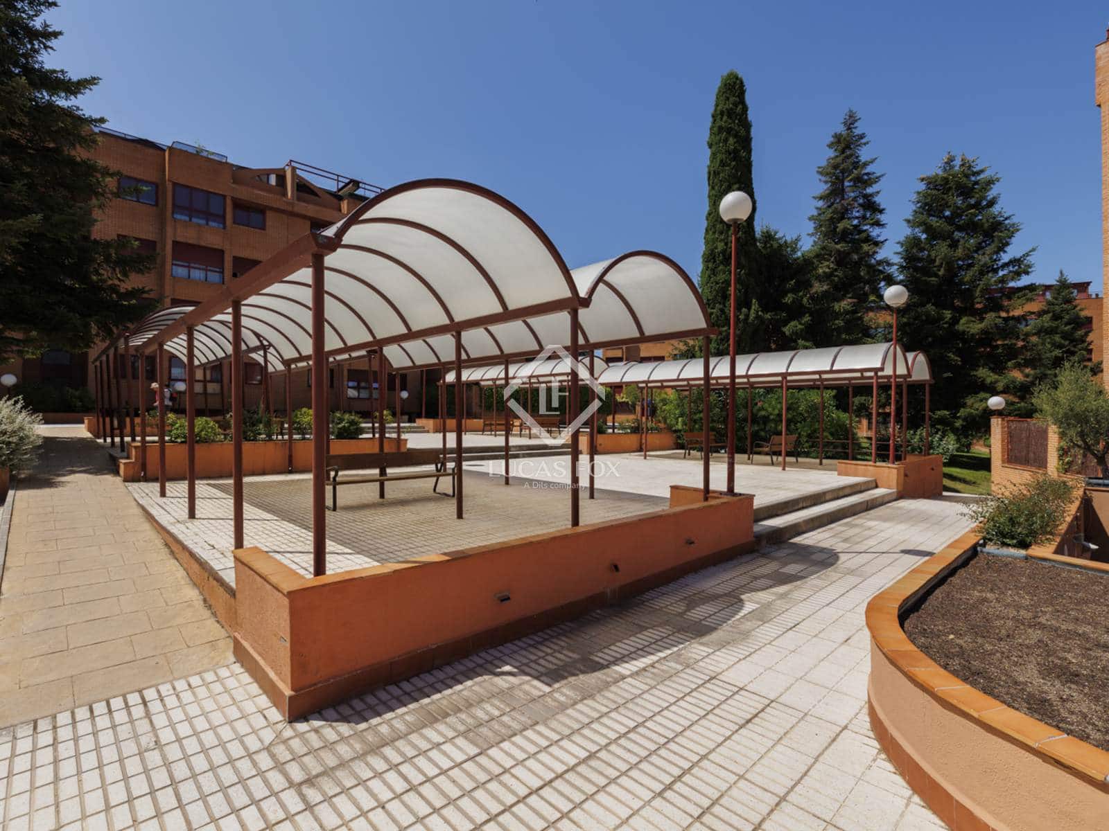 4 soveværelse Penthouse til salg i Pozuelo de Alarcon med swimmingpool garage - € 1.290.000 (Ref: 9097372)