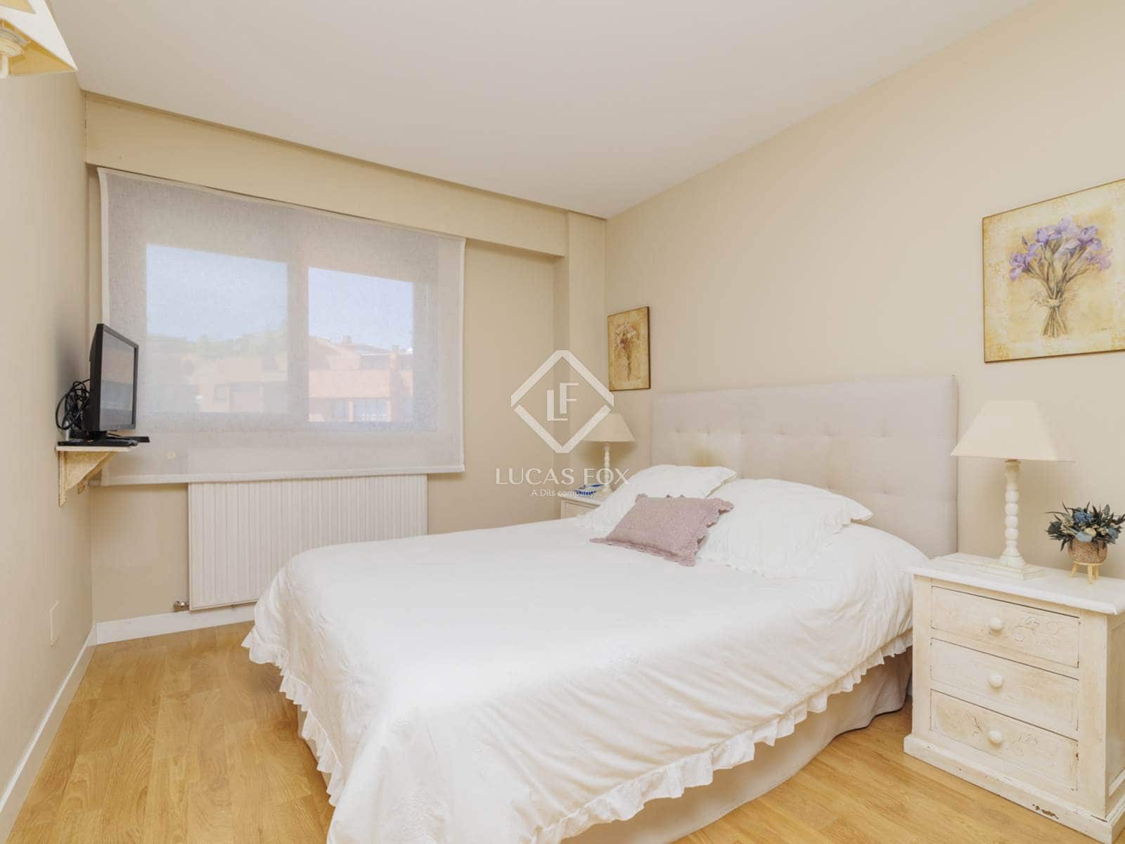 4 soveværelse Penthouse til salg i Pozuelo de Alarcon med swimmingpool garage - € 1.290.000 (Ref: 9097372)