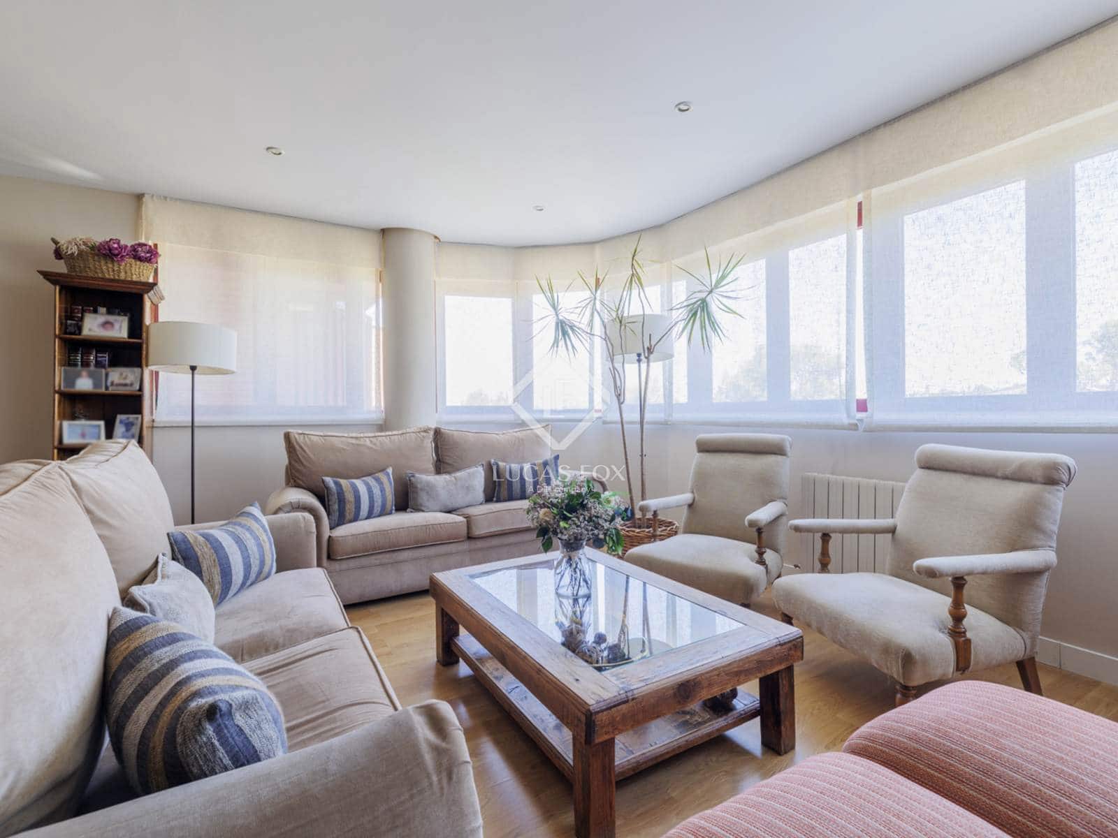 4 soveværelse Penthouse til salg i Pozuelo de Alarcon med swimmingpool garage - € 1.290.000 (Ref: 9097372)