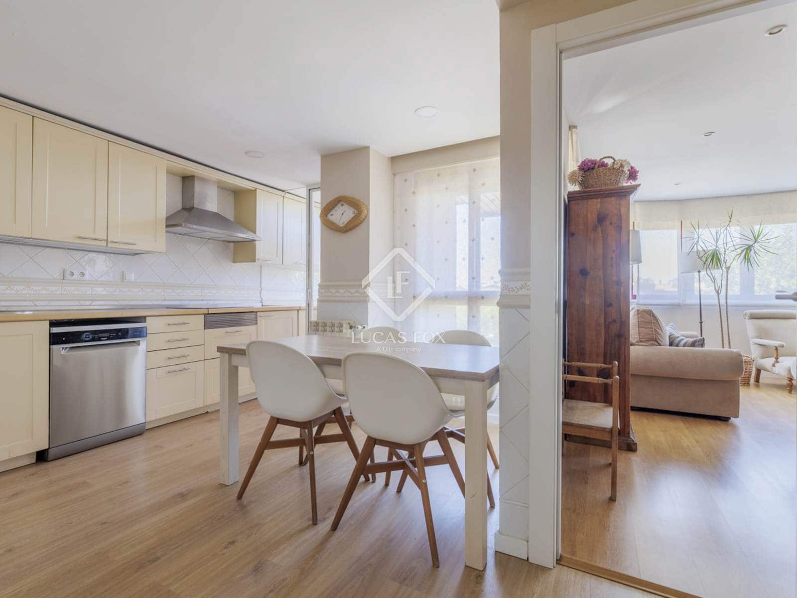 4 soveværelse Penthouse til salg i Pozuelo de Alarcon med swimmingpool garage - € 1.290.000 (Ref: 9097372)