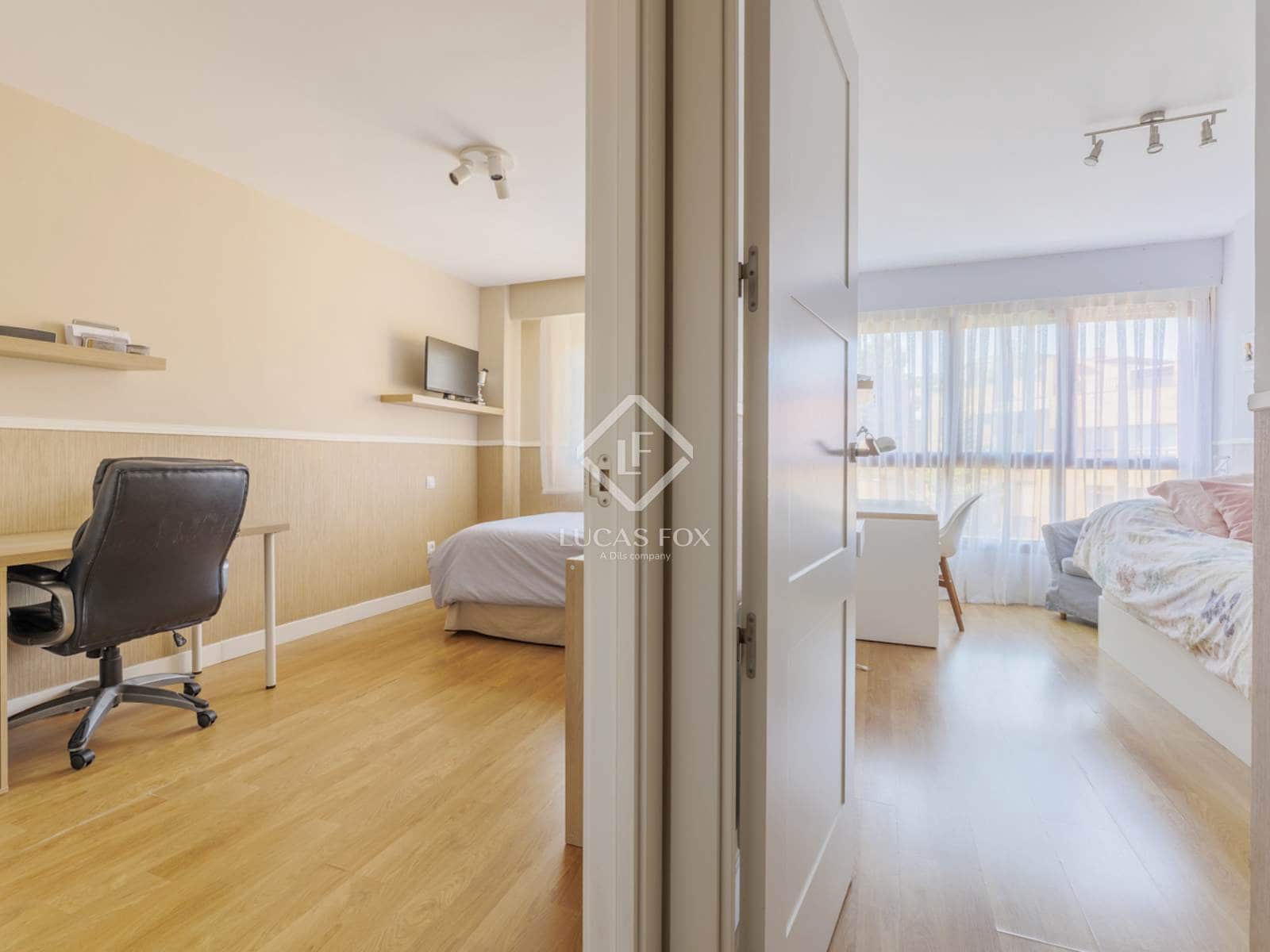 4 soveværelse Penthouse til salg i Pozuelo de Alarcon med swimmingpool garage - € 1.290.000 (Ref: 9097372)