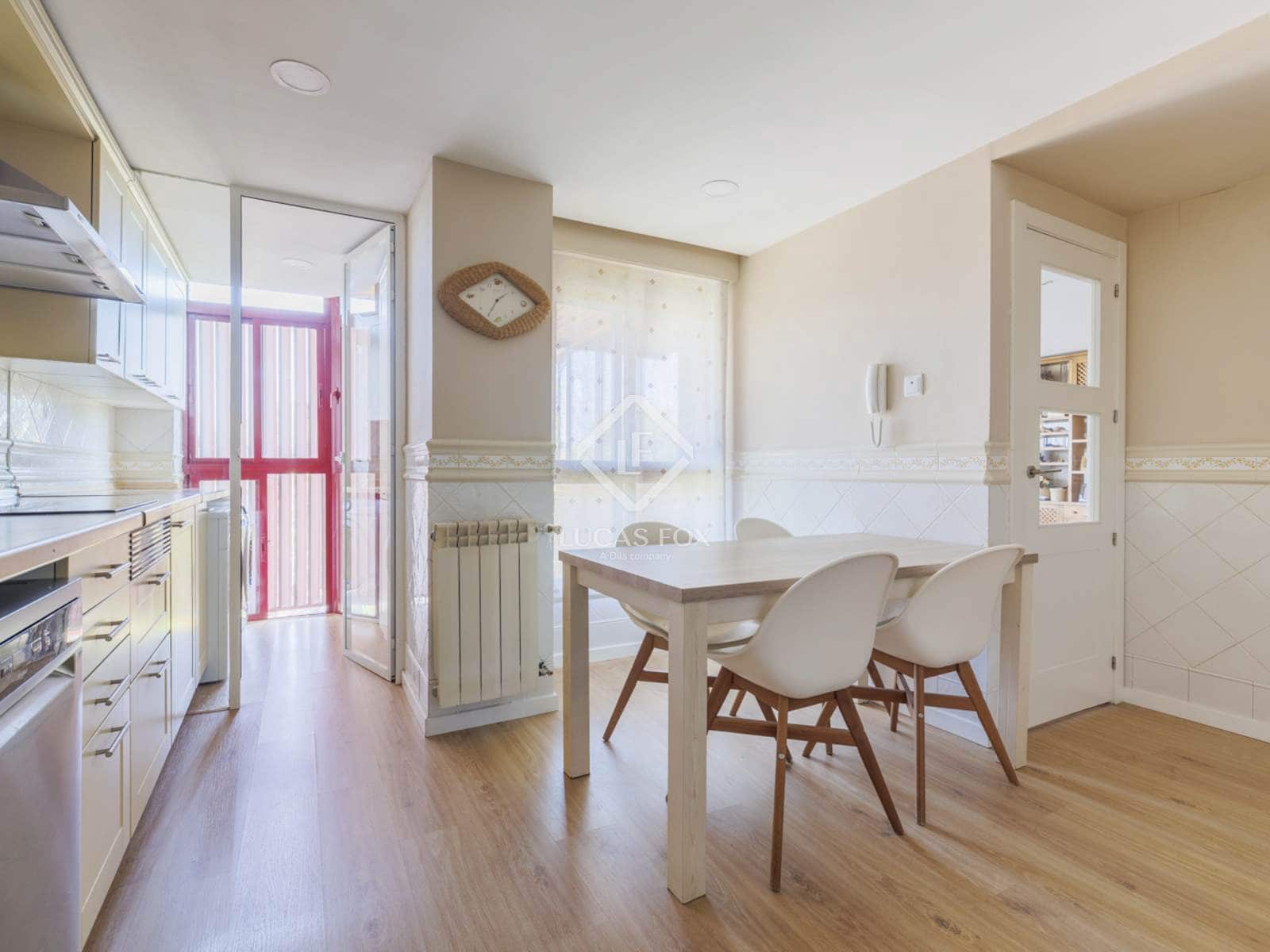 4 soveværelse Penthouse til salg i Pozuelo de Alarcon med swimmingpool garage - € 1.290.000 (Ref: 9097372)