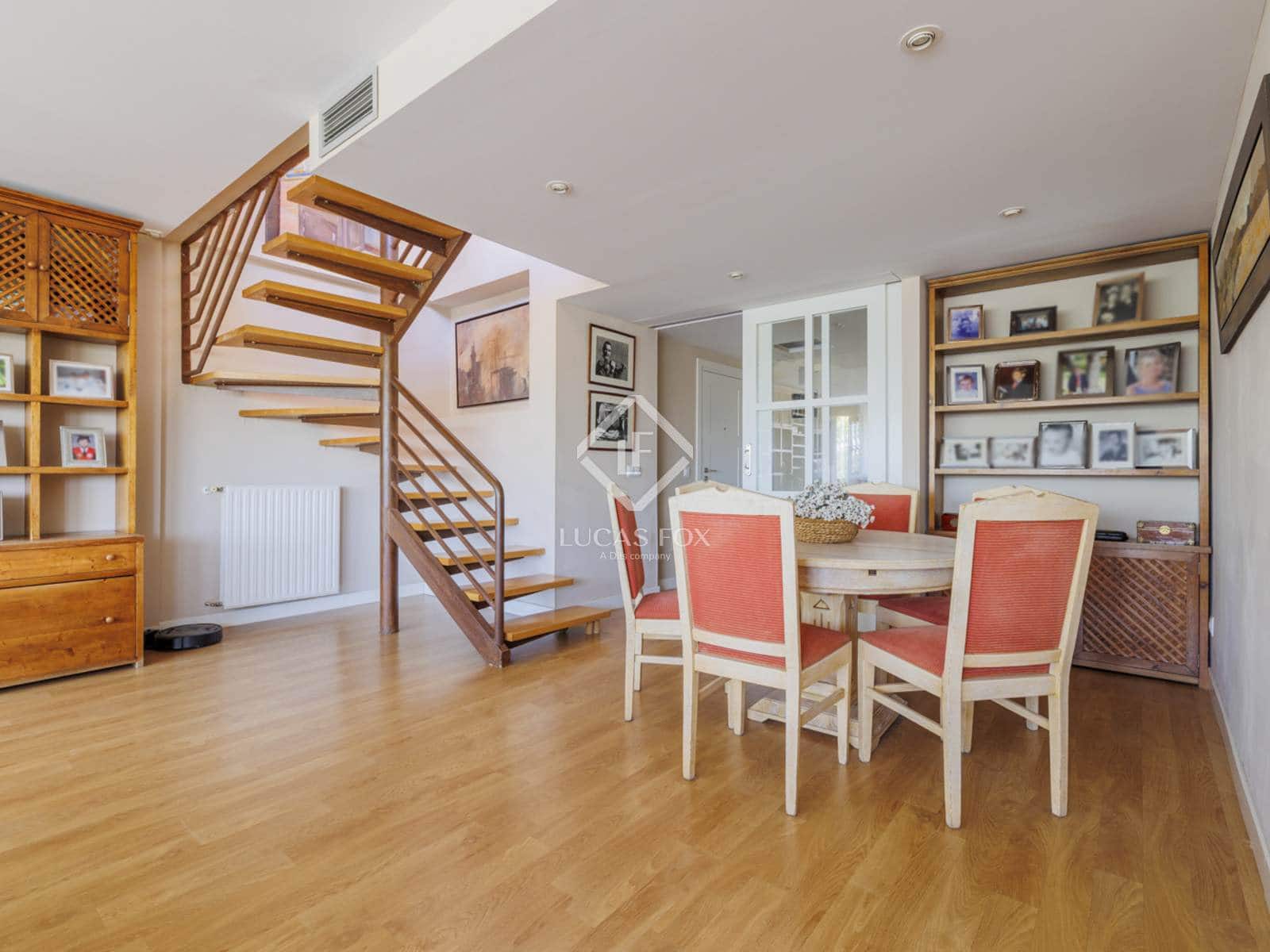 4 soveværelse Penthouse til salg i Pozuelo de Alarcon med swimmingpool garage - € 1.290.000 (Ref: 9097372)