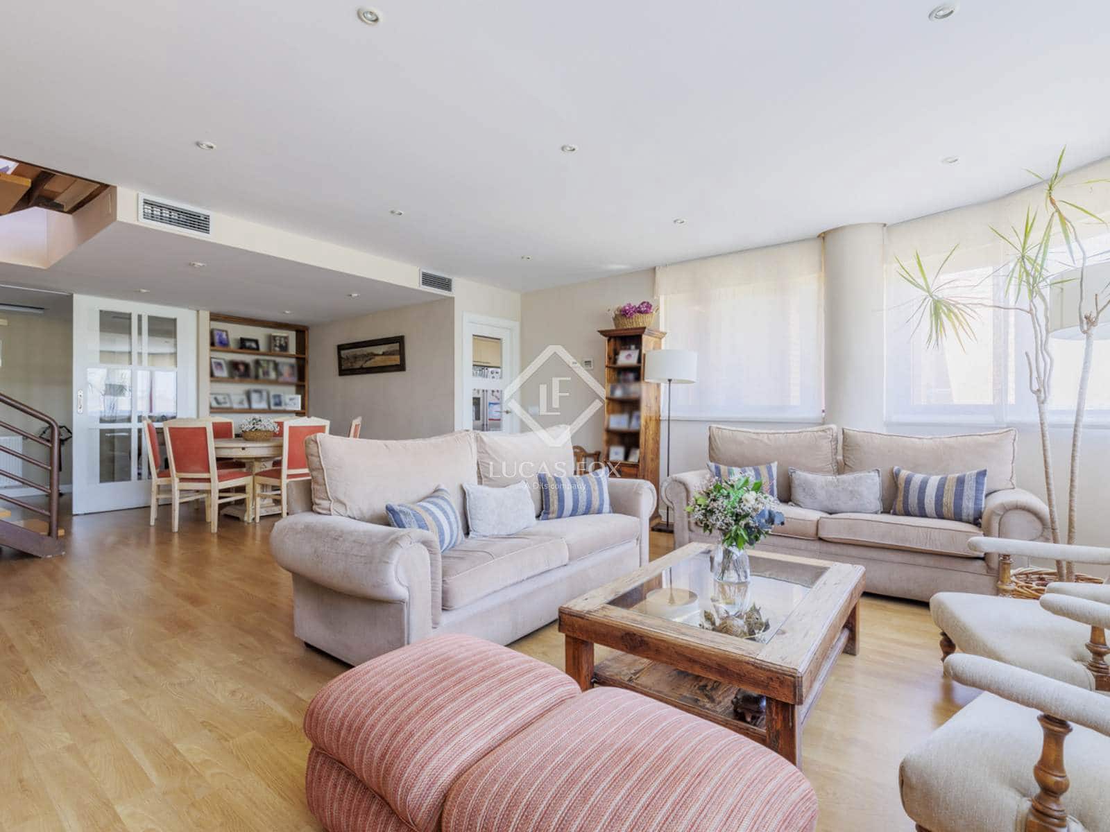 4 soveværelse Penthouse til salg i Pozuelo de Alarcon med swimmingpool garage - € 1.290.000 (Ref: 9097372)