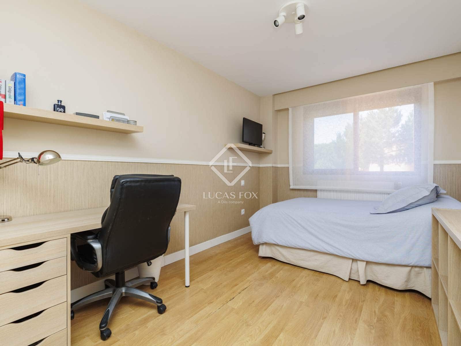 4 soveværelse Penthouse til salg i Pozuelo de Alarcon med swimmingpool garage - € 1.290.000 (Ref: 9097372)