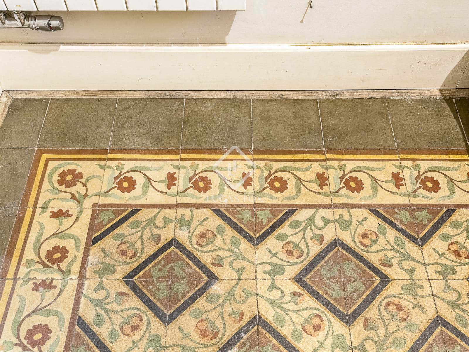 2 soveværelse Lejlighed til salg i Barcelona by - € 475.000 (Ref: 9097581)