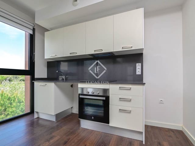 2 makuuhuone Huoneisto myytävänä paikassa Platja d'Aro, Castell-Platja d'Aro mukana uima-altaan 
autotalli - 385 000 € (Ref: 9097583)