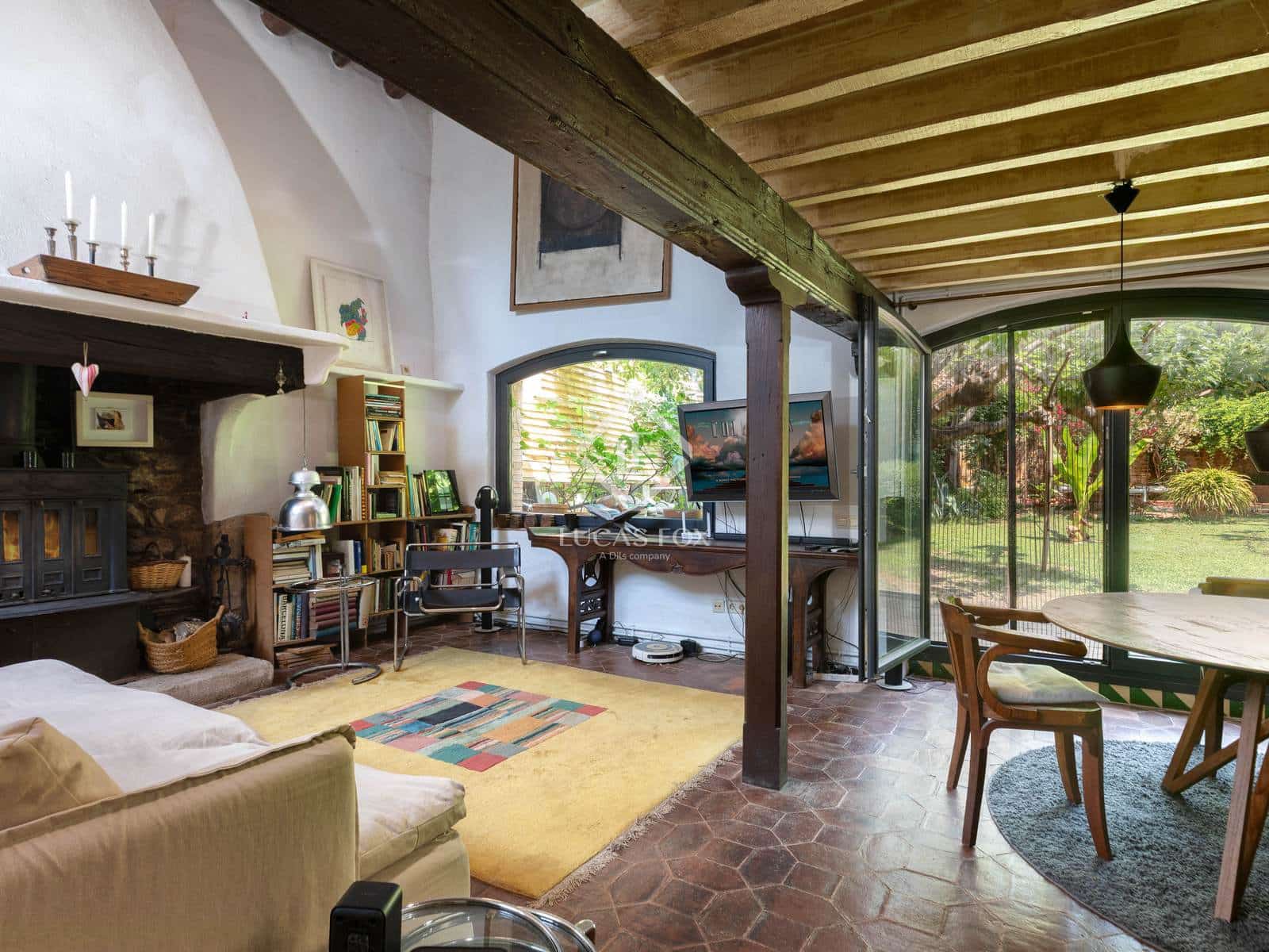 2 soveværelse Finca/Landehus til salg i Vilopriu med swimmingpool - € 790.000 (Ref: 9097749)