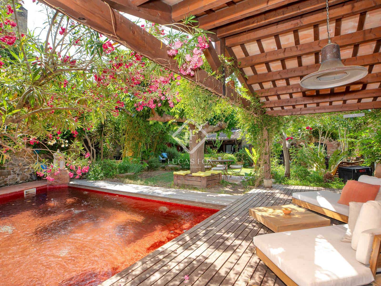 2 soveværelse Finca/Landehus til salg i Vilopriu med swimmingpool - € 790.000 (Ref: 9097749)