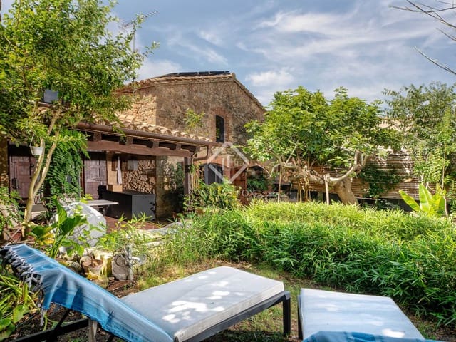 2 bedroom Finca/Country House for sale in Vilopriu with pool - € 790,000 (Ref: 9097749)