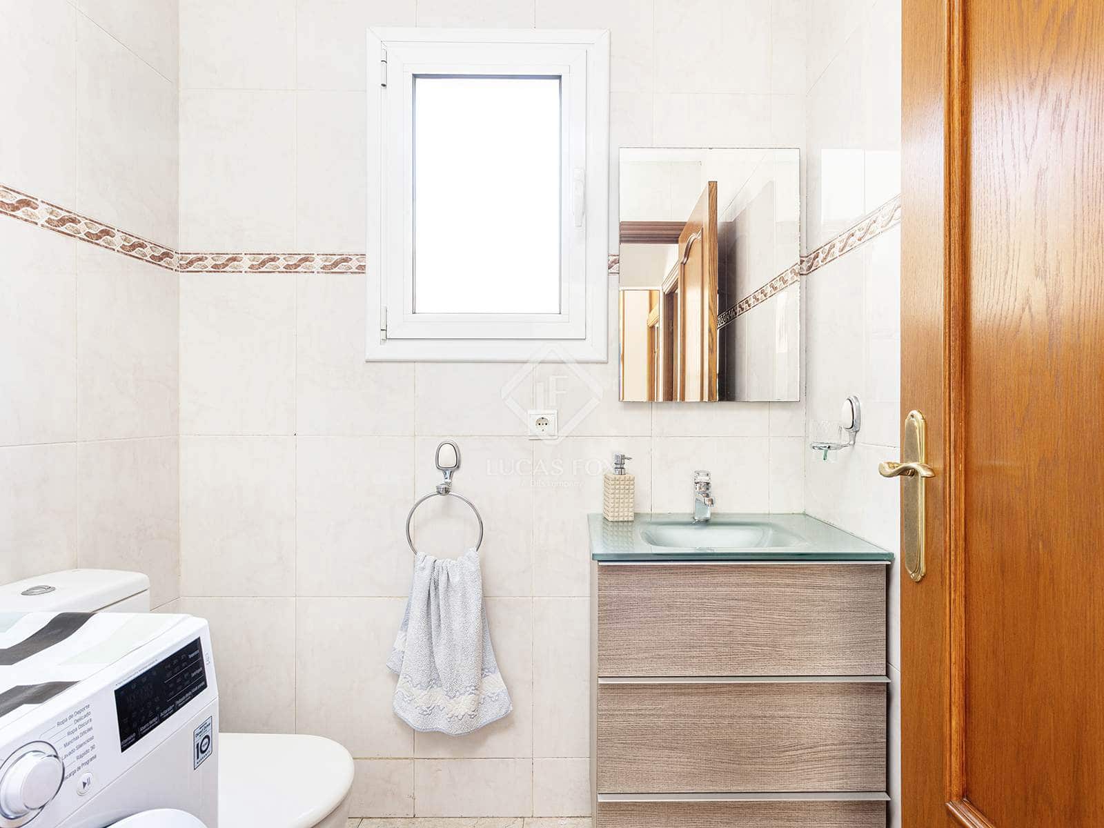 6 bedroom Villa for sale in Barcelona city - € 920,000 (Ref: 9099427)