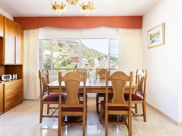 6 slaapkamer Villa te koop in Barcelona stad - € 920.000 (Ref: 9099427)