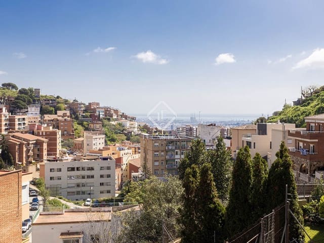 6 slaapkamer Villa te koop in Barcelona stad - € 920.000 (Ref: 9099427)