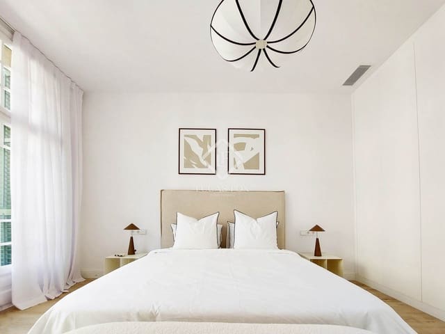 3 slaapkamer Appartement te koop in Barcelona stad - € 990.000 (Ref: 9100011)