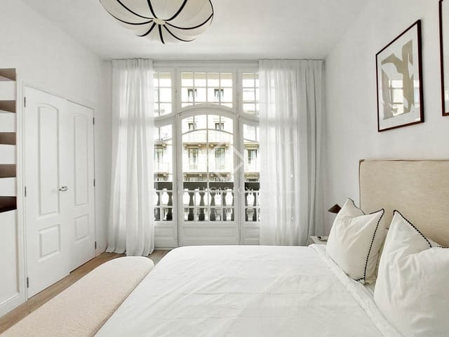 3 slaapkamer Appartement te koop in Barcelona stad - € 990.000 (Ref: 9100011)