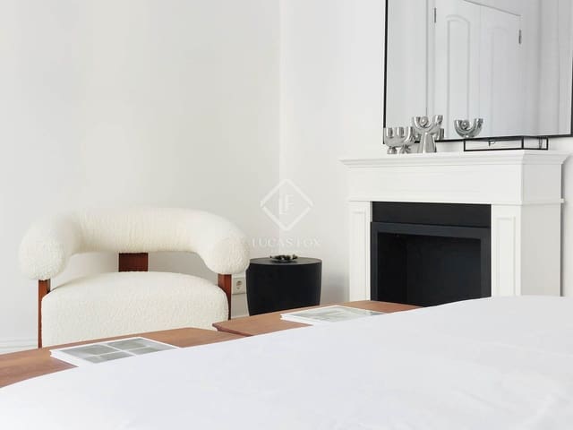 3 slaapkamer Appartement te koop in Barcelona stad - € 990.000 (Ref: 9100011)