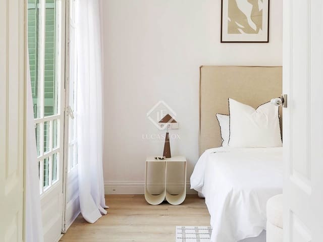 3 slaapkamer Appartement te koop in Barcelona stad - € 990.000 (Ref: 9100011)